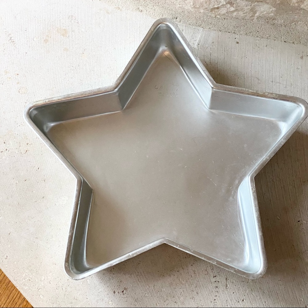 Vintage 1971 Wilton Star ⭐️ Cake Pan All Aluminum